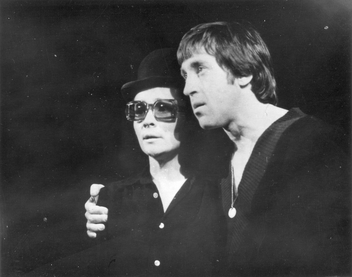 1977__054_008___02_.jpg