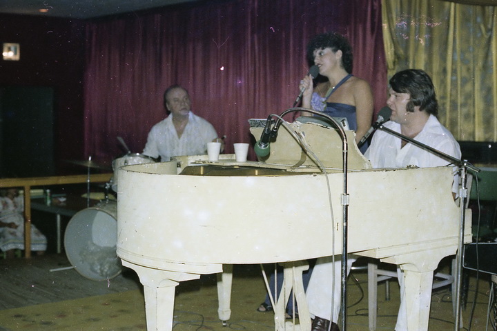 Vladimir_Vysotsky_Color004.jpg