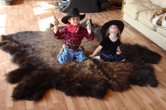 Kids_on_Robe.jpg