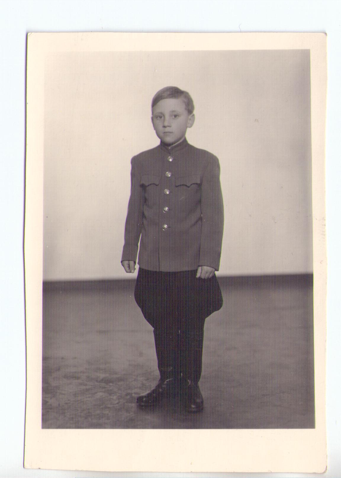 1948_002.jpg