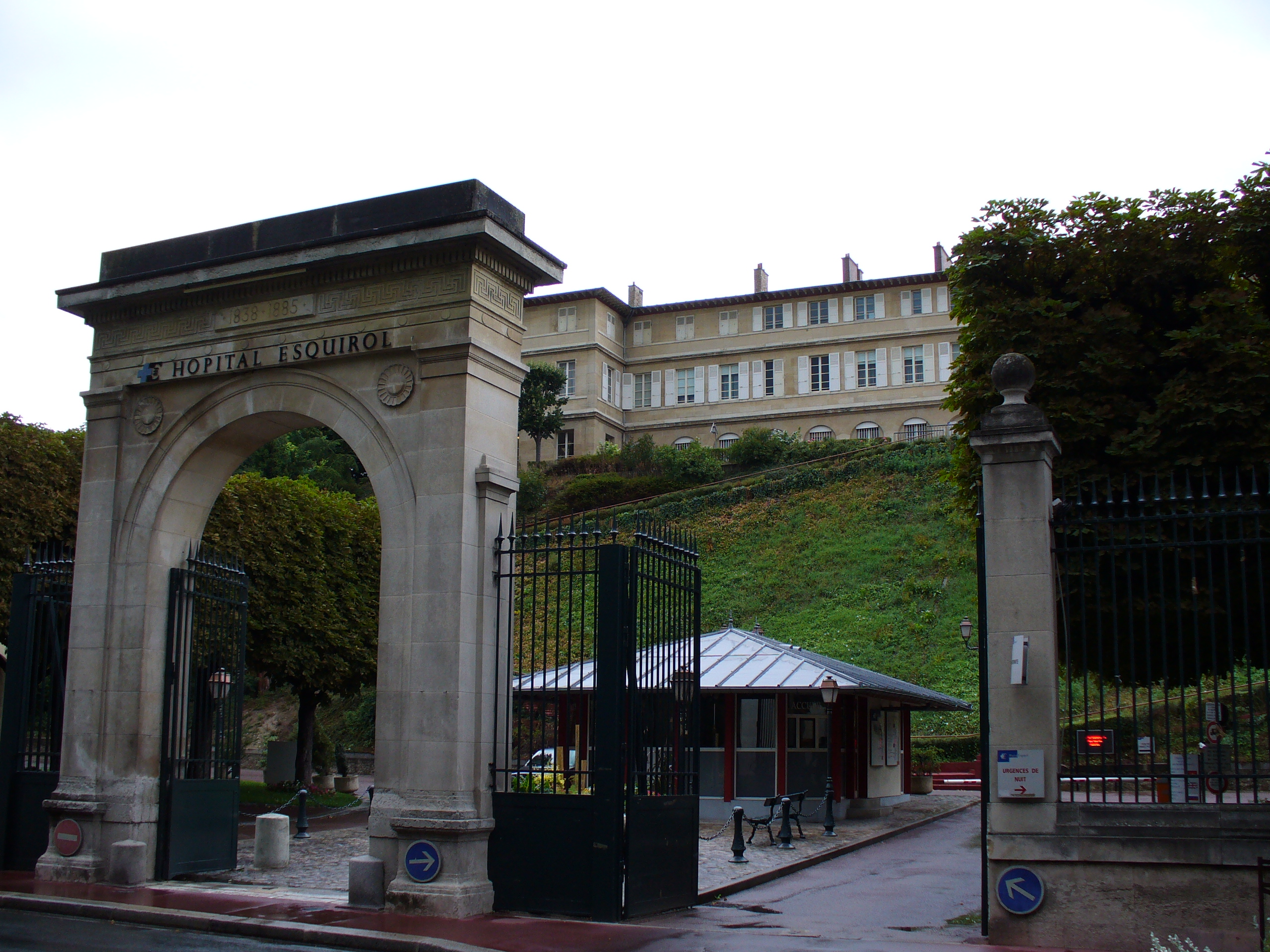 H__244_pital_Esquirol__Asile_de_Charenton_.jpg