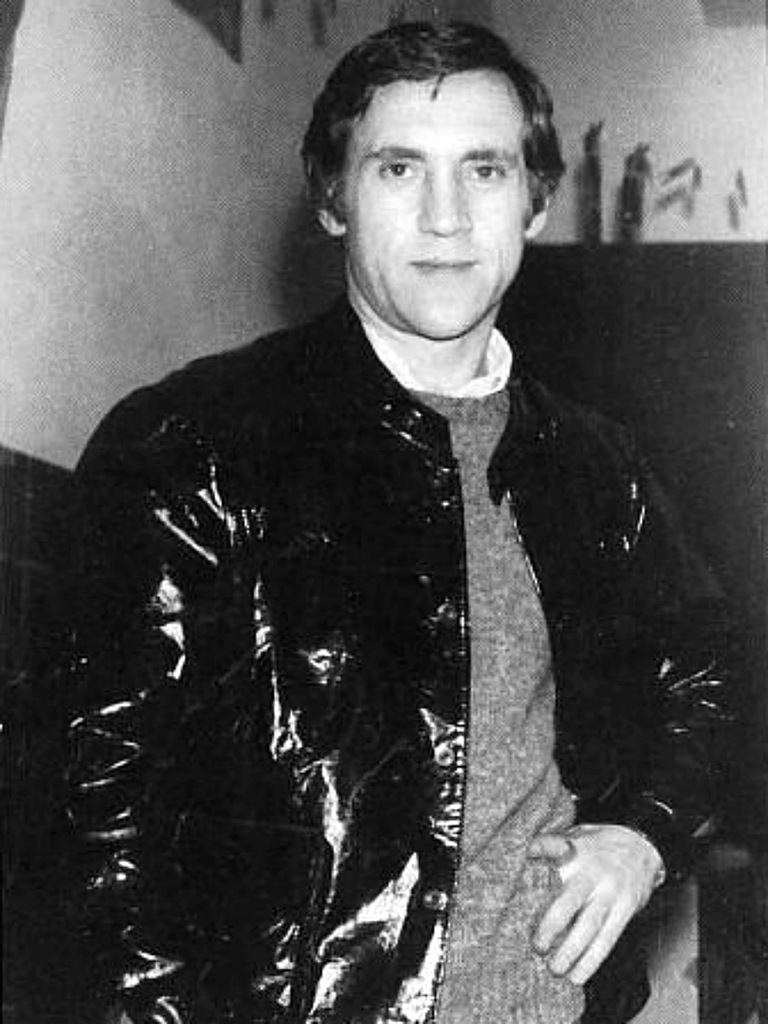 Владимир_Высоцкий__в_ЗНИИЭП_г.Киева._24_октября_1972_года.jpg