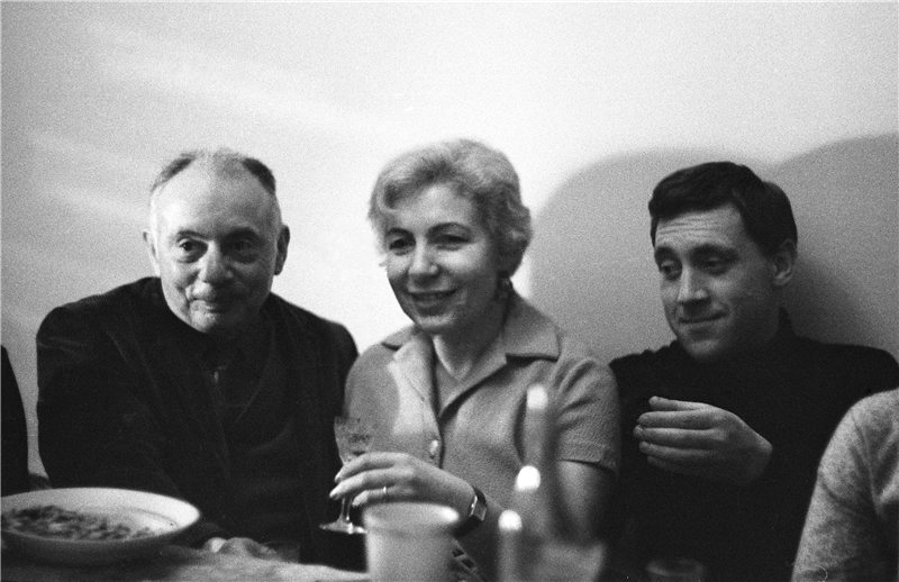 1967__002_000__26_марта_вечеринка_у_Вознесенского__Фото___Г.Перьян__2_.jpg