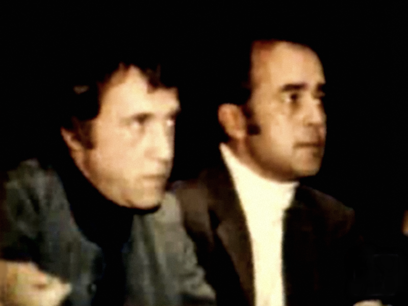 3.Вечер_поэзии_Париж_1977__ВВ_и_Виталий_Коротич_.png