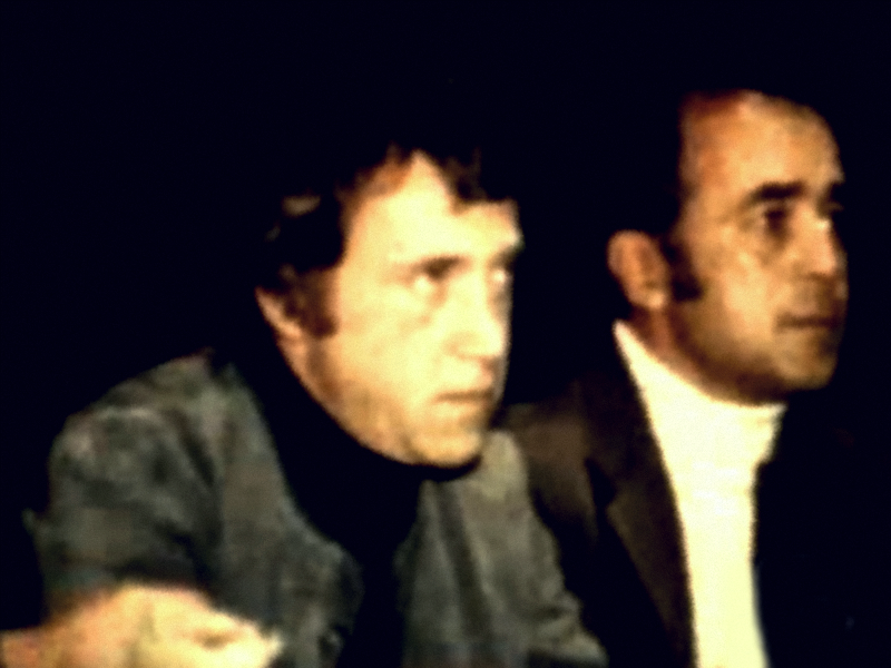 4.Вечер_поэзии_Париж_1977___ВВ_и_Виталий_Коротич_.png