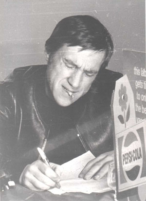 Scan_20091012201436_4.jpg