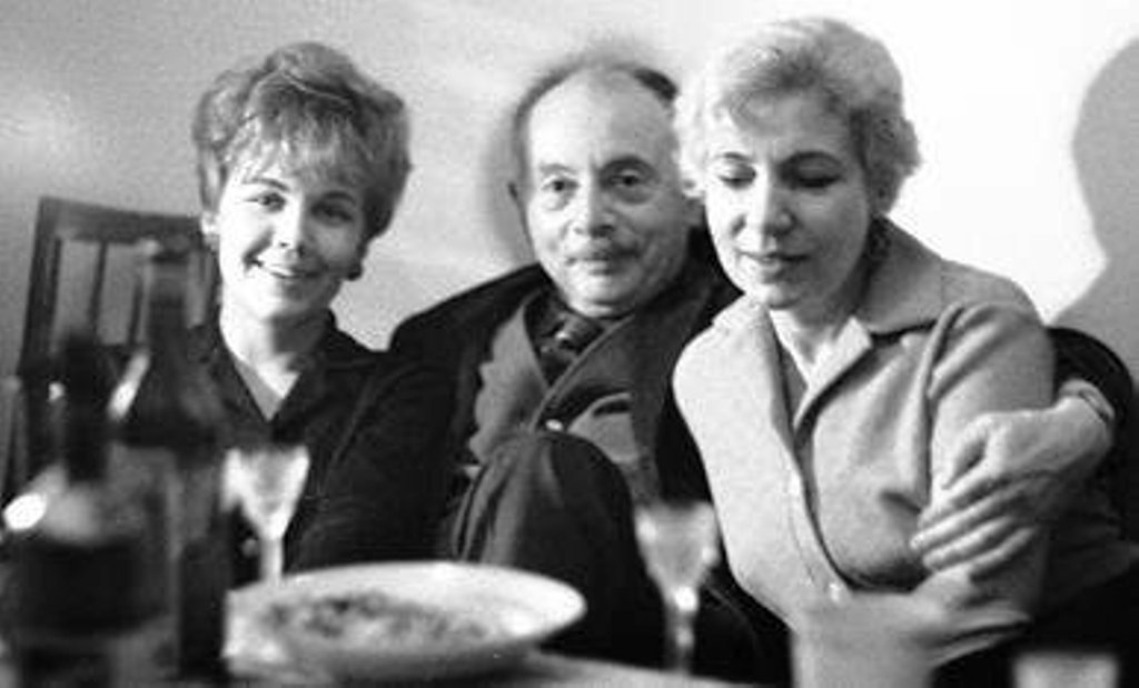 1967__002_000__26_марта_вечеринка_у_Вознесенского__Фото___Г.Перьян__1_.jpg