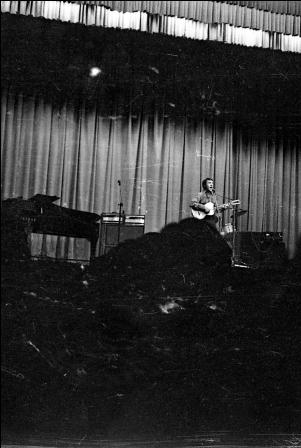 img143.jpg