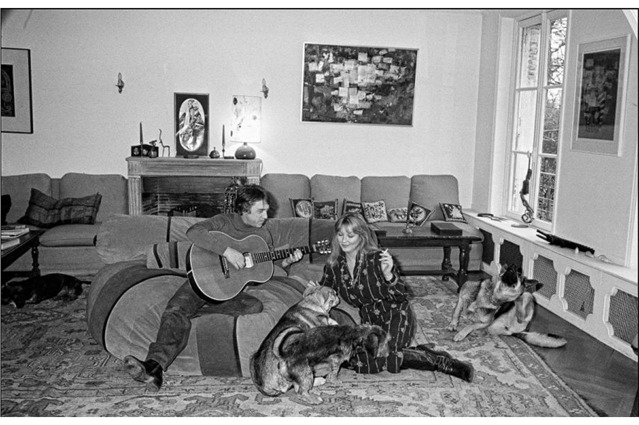 1980__6_марта___Париж__поместье_Мезон_Лаффитт..jpg
